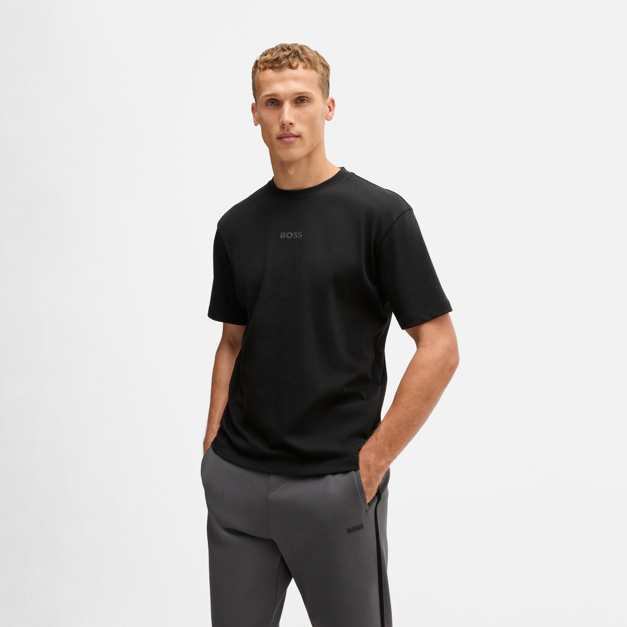HUGO BOSS T-SHIRT