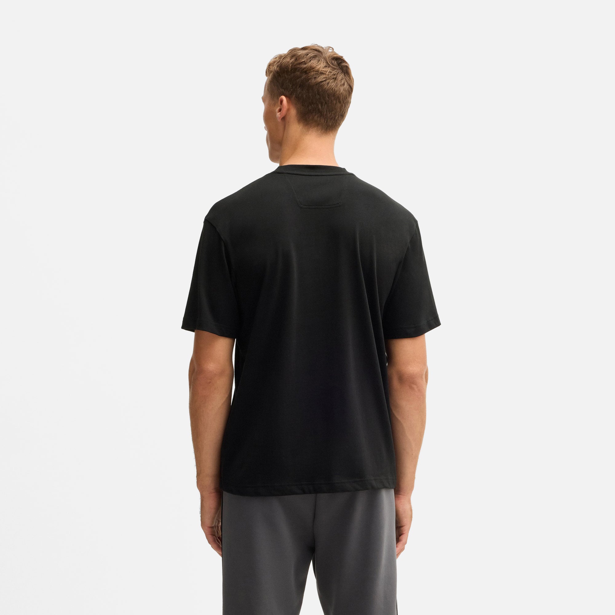 HUGO BOSS T-SHIRT
