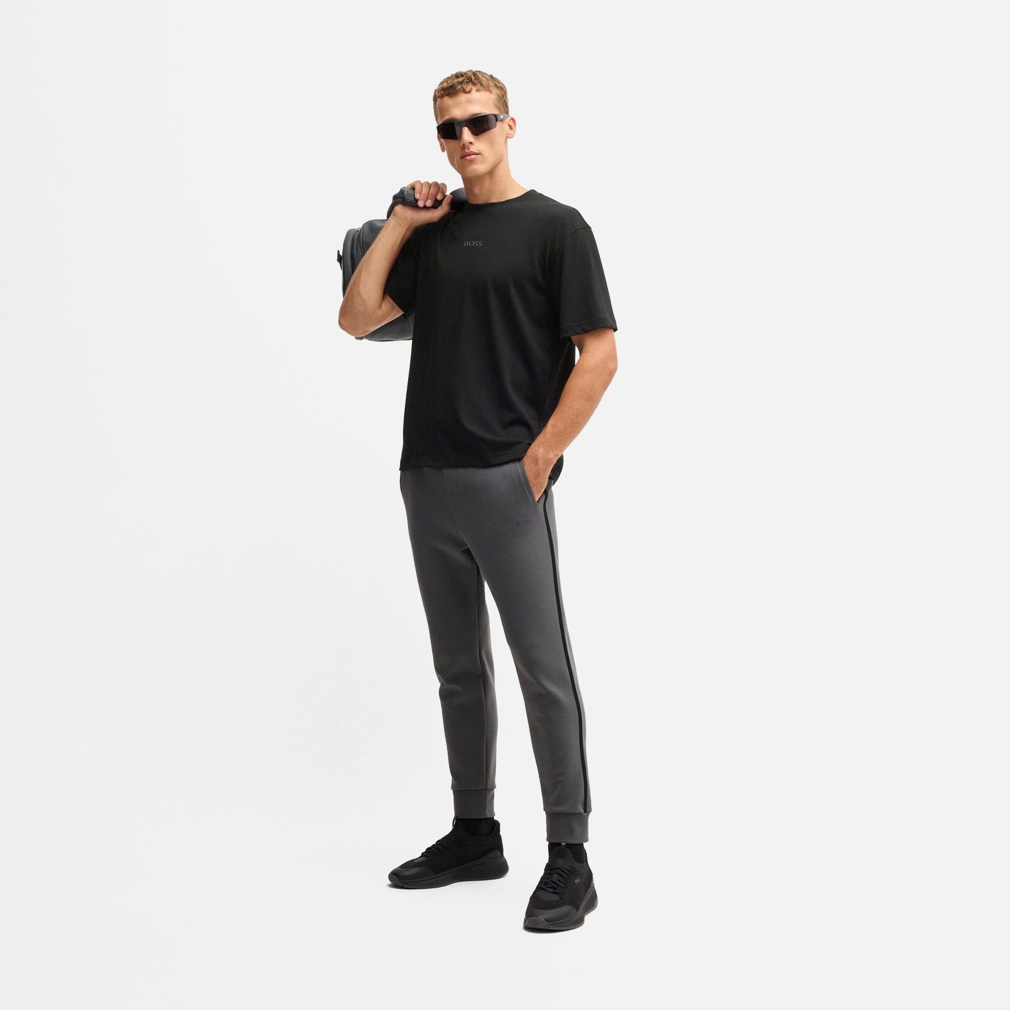 HUGO BOSS T-SHIRT